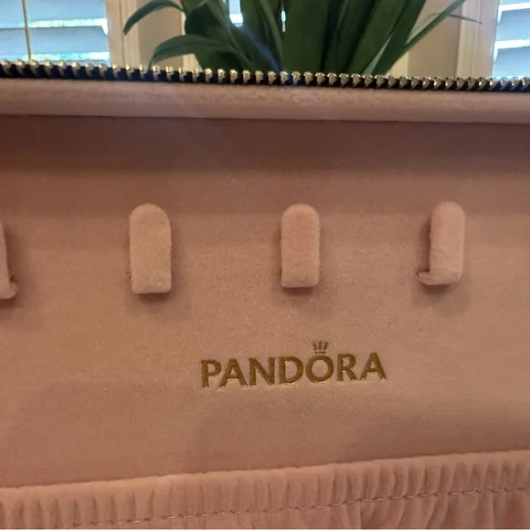 Pandora Black Jewelry Box NEW - Picture 7 of 14
